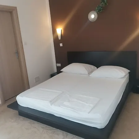 Nikola 3*